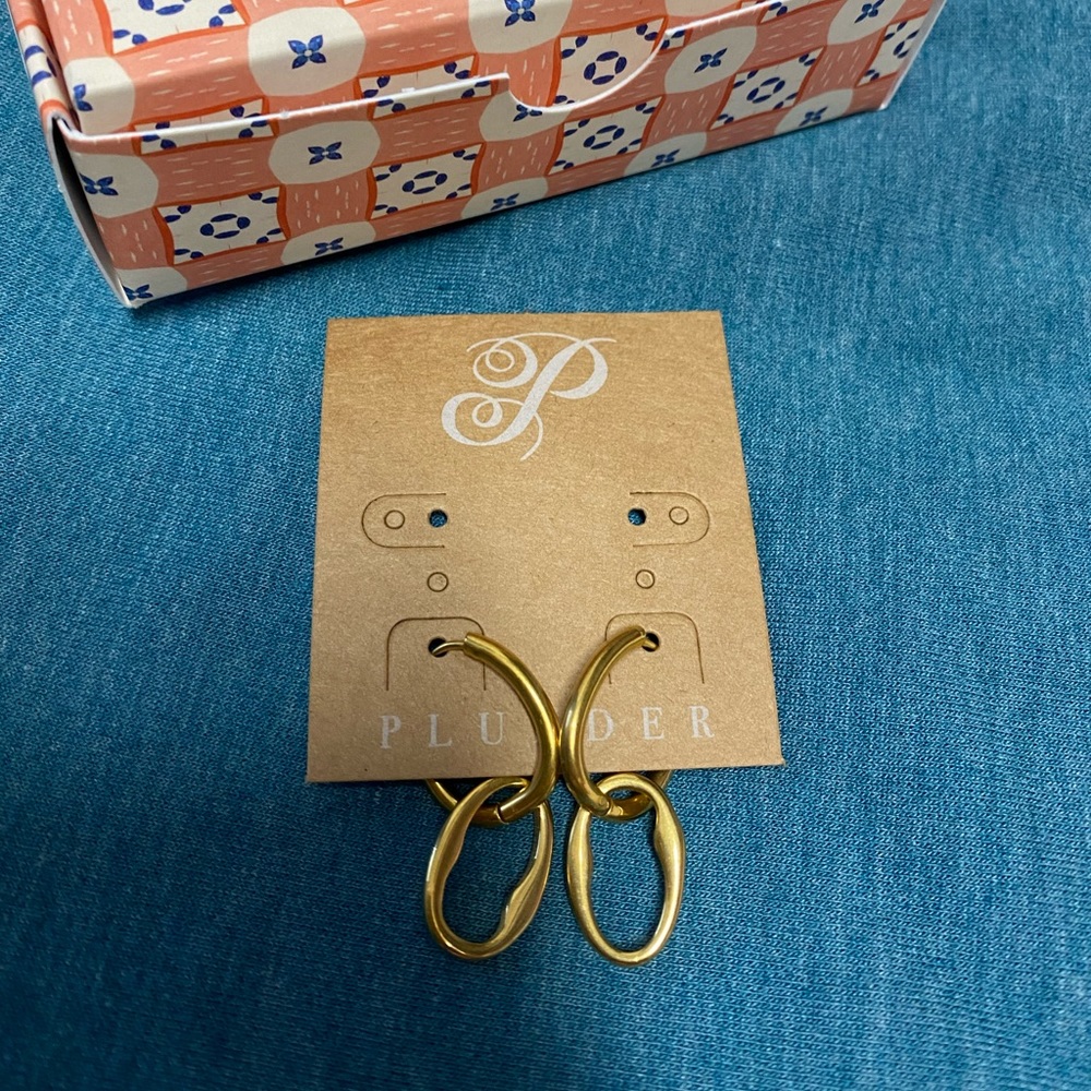 Plunder gold chain earring